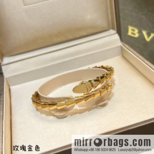 BVLGARI Bulgari smooth snake bone bracelet bracelet