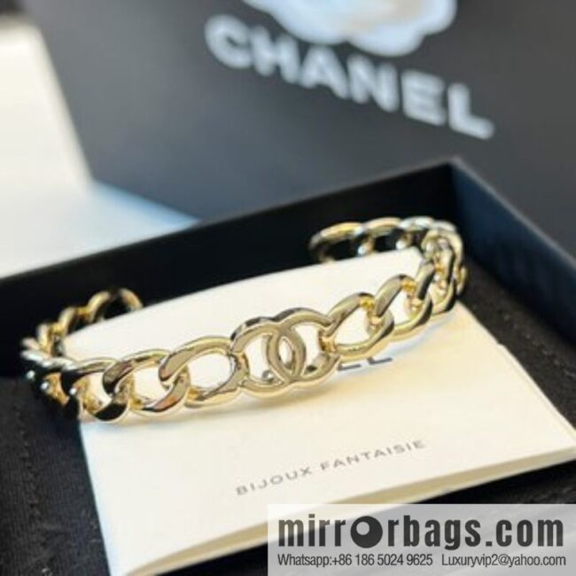 New ☑️ Chanel double c letter open bracelet
