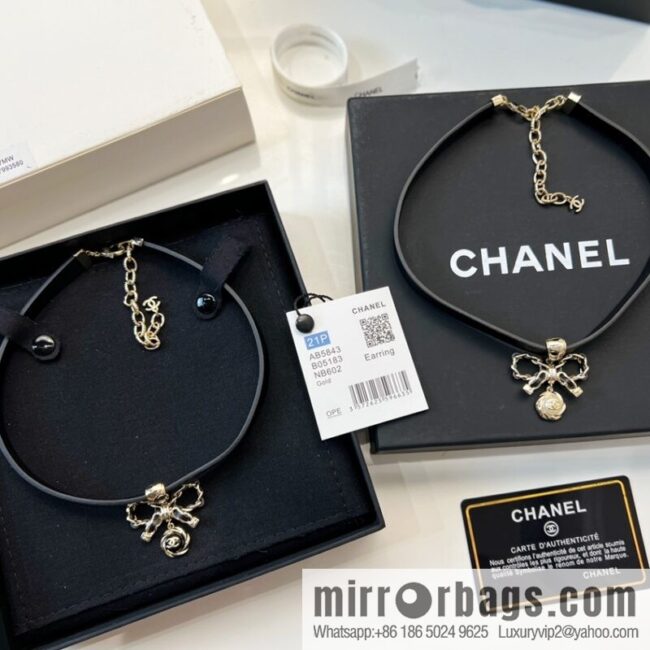New ☑️ Chanel bow leather rope necklace