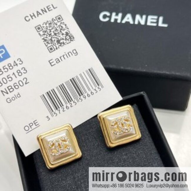 New ☑️ Chanel double c square stud earrings