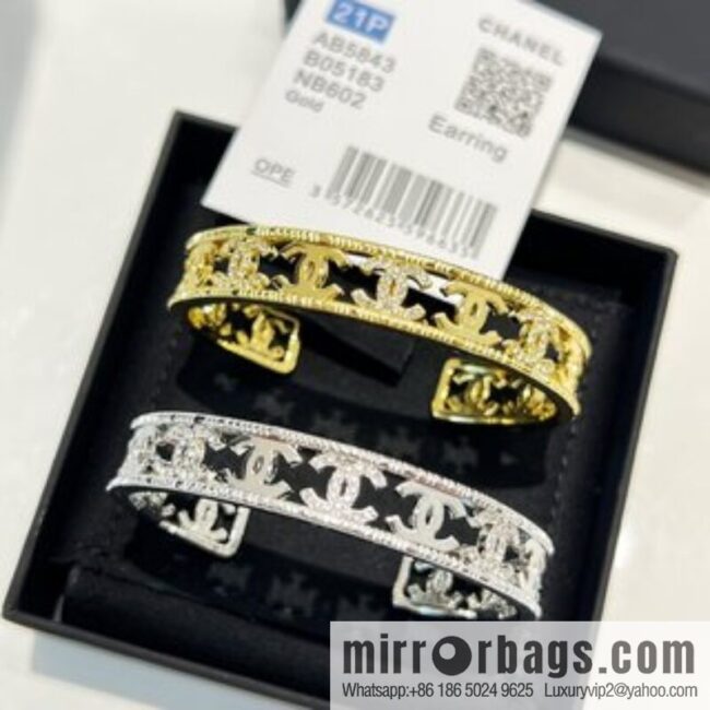 New ☑️ Chanel Double C Open Bracelet