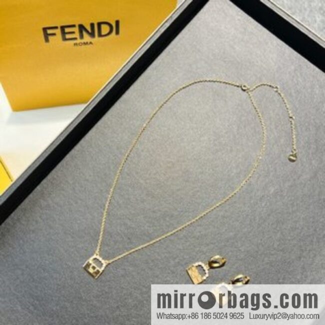 New FENDI Fendi pearl bag stud earrings