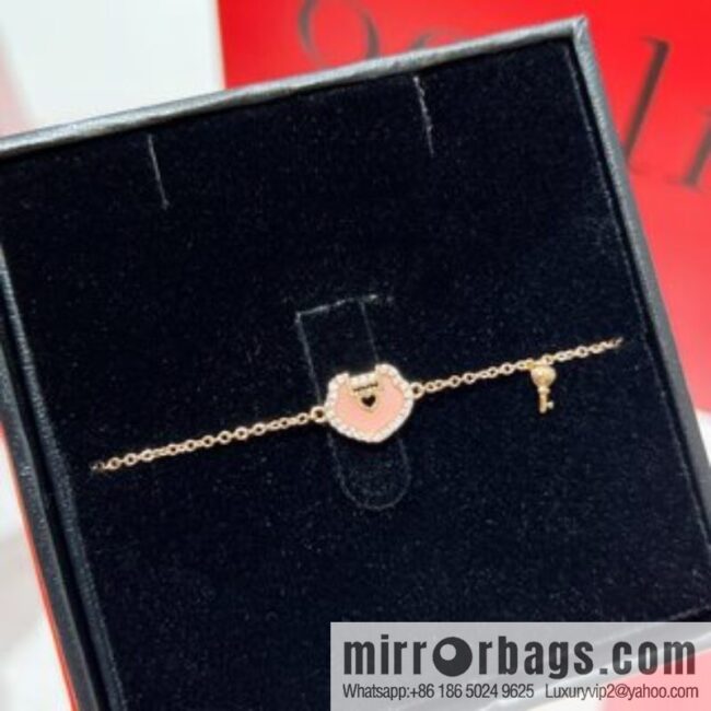 Qeelin Qixi Festival small pink lock bracelet necklace