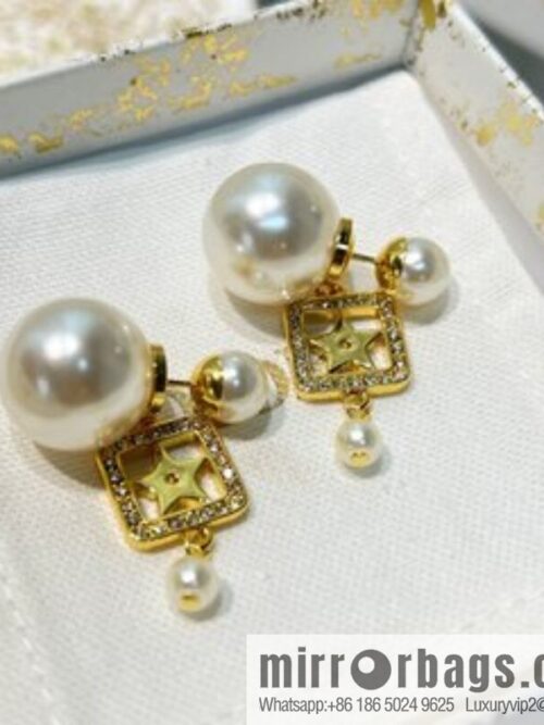 New ☑️ Dior square star size pearl stud earrings