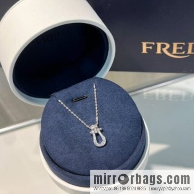 Fred FORCE10 series Fred full diamond horseshoe necklace