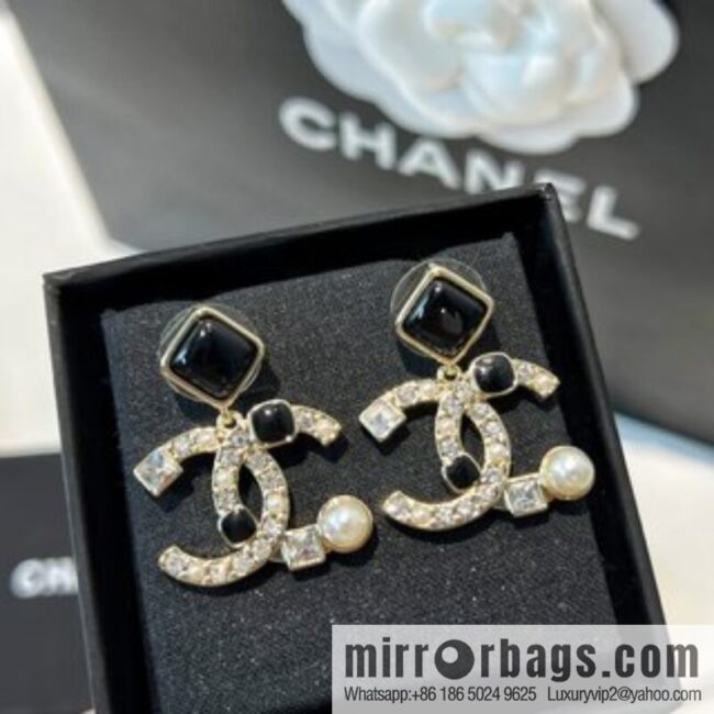 New ☑️ Chanel c2 double c black diamond pearl stud earrings