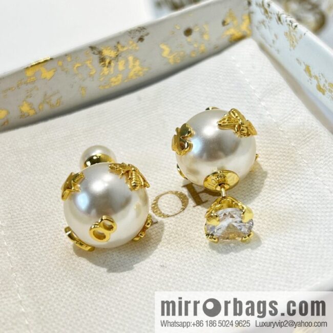New ☑️ Dior CD size pearl stud earrings