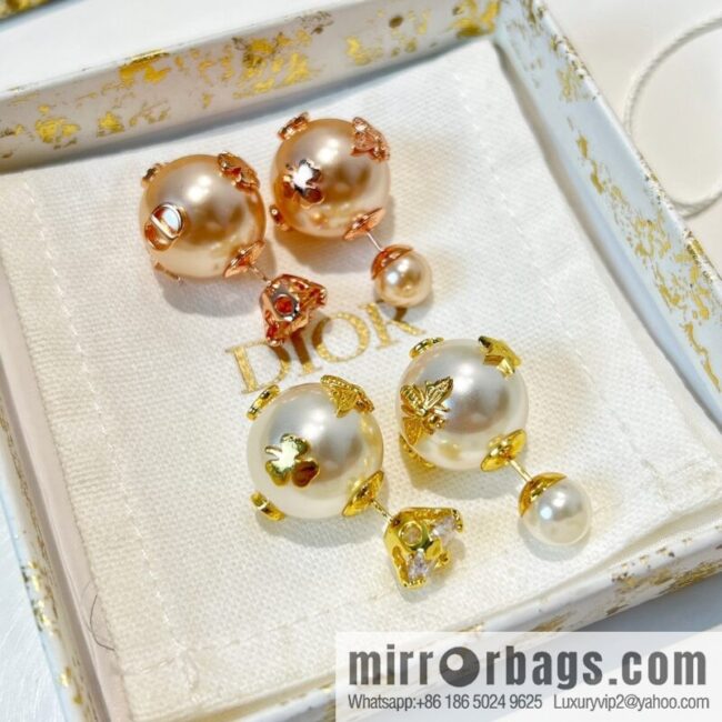New ☑️ Dior CD size pearl stud earrings