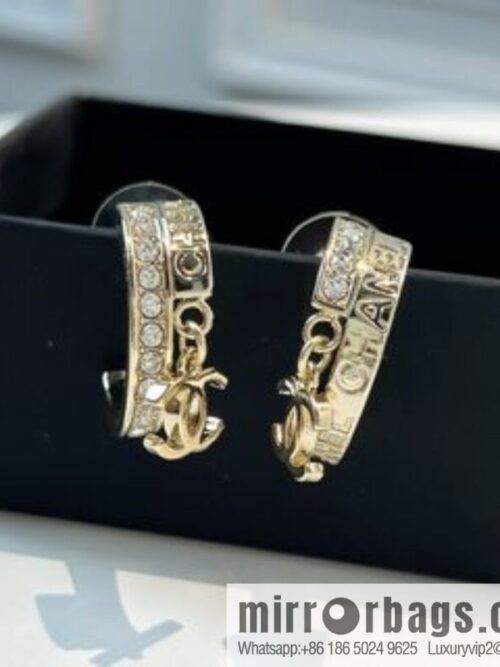 i1660314557_9696_2-800x800z40a11wofxv8398_20250716001048.jpg New ☑️ Chanel c2 double c full diamond stud earrings