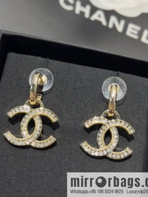 i1660662711_5676_2-800x800qj3ym22cy1q8197_20250716000859.jpg New ☑️ Chanel double c full diamond stud earrings