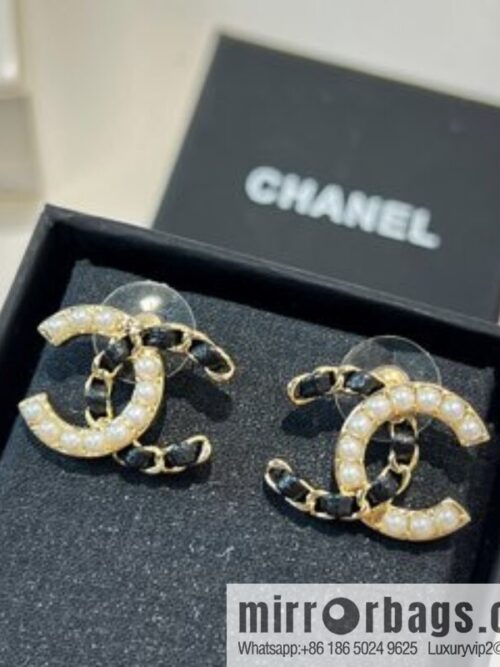i1660662966_5282_1-800x800tnhtxgy3wkg8186_20250716000853.jpg New ☑️ Chanel double c pearl black leather rope stud earrings