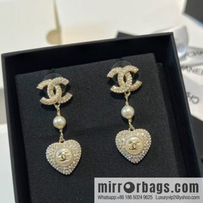 New ☑️ Chanel c3 double c full diamond peach heart love stud earrings