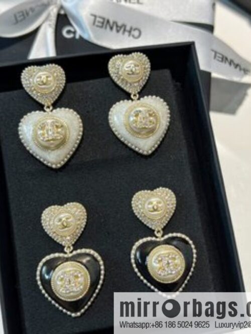 i1660730476_3174_1-800x800rd4ouhh4lef8107_20250716000810.jpg New ☑️ Chanel c2 double c full diamond peach heart love stud earrings