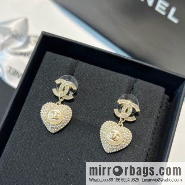 New ☑️ Chanel c2 double c full diamond peach heart love stud earrings