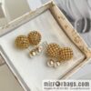 New ☑️ Dior cut-out pearl stud earrings