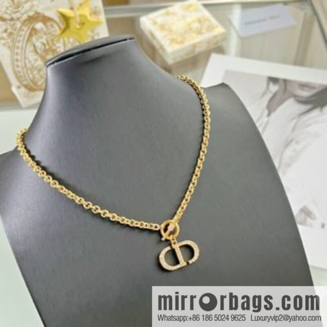 New ☑️ Dior CD necklace