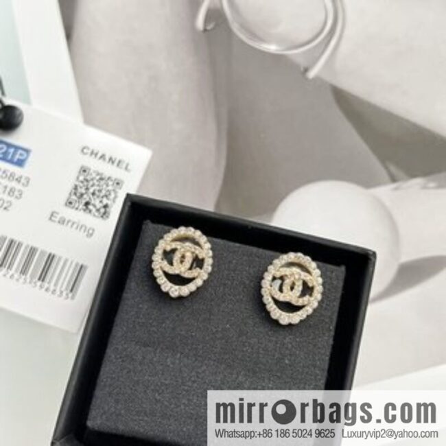 i1661671778_1464_1-800x8001ov1gk0h5rw7859_20250716000553.jpg New ☑️ Chanel double c full diamond oval stud earrings