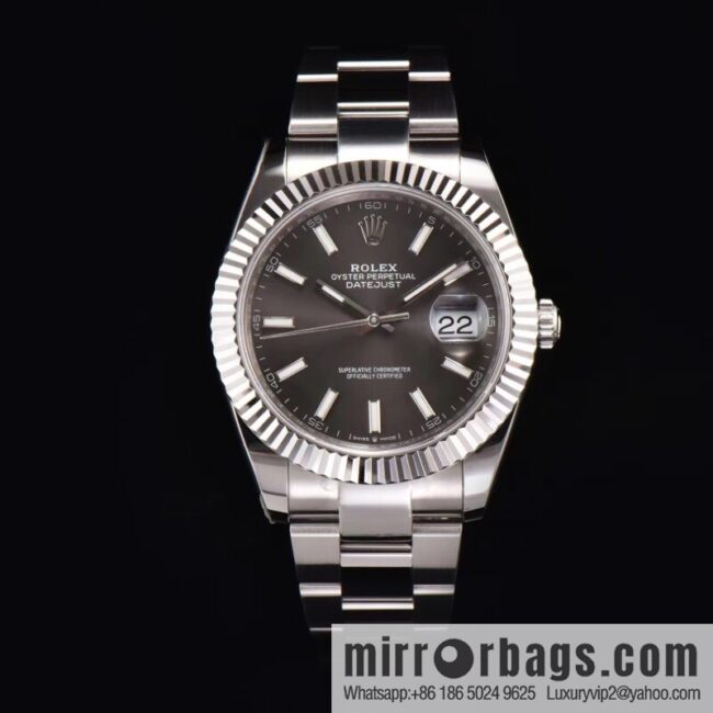 AR + super Return of the King Oyster Perpetual Log 41 Series 3235 Integrated Movement Three Watches