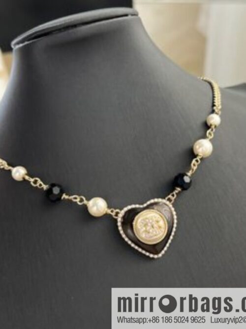 i1662036570_2451_2-800x800vlqdiri1gzt7567_20250716000314.jpg New ☑️ Chanel double c peach heart black diamond necklace
