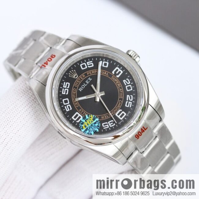2022 New Rolex Oyster Perpetual Series 116034 39mm Commuter Watch
