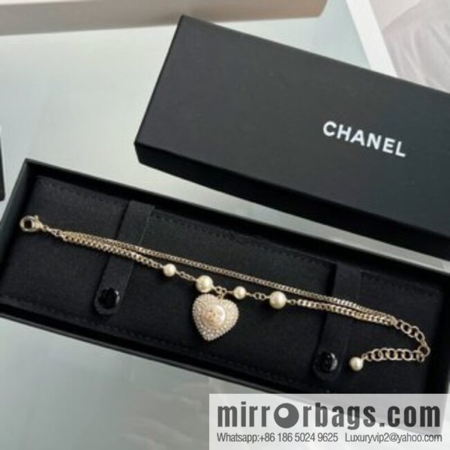 New ☑️ Chanel full diamond peach heart double c bracelet