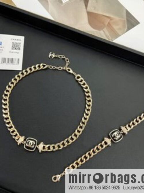 i1663833279_1923_1-800x800z4ibuljha1p4124_20250715233101.jpg New ☑️ Chanel double c square necklace bracelet