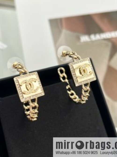 i1664335196_3319_1-800x800rekfnjomwab4054_20250715233024.jpg New ☑️ Chanel double c square stud earrings
