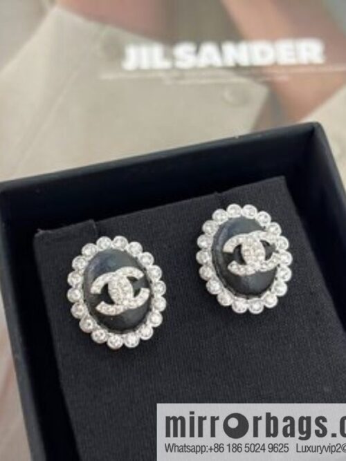 i1664336866_4579_2-800x800tokdbhx5kcl4008_20250715232955.jpg New ☑️ Chanel double c oval stud earrings