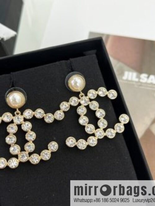 i1664885329_2350_1-800x800lrtbfxmm3sm3881_20250715232849.jpg New ☑️ Chanel c2 double c full diamond stud earrings