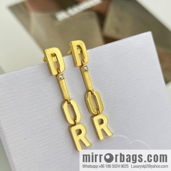 New ☑️ Dior gold letter fringed earrings