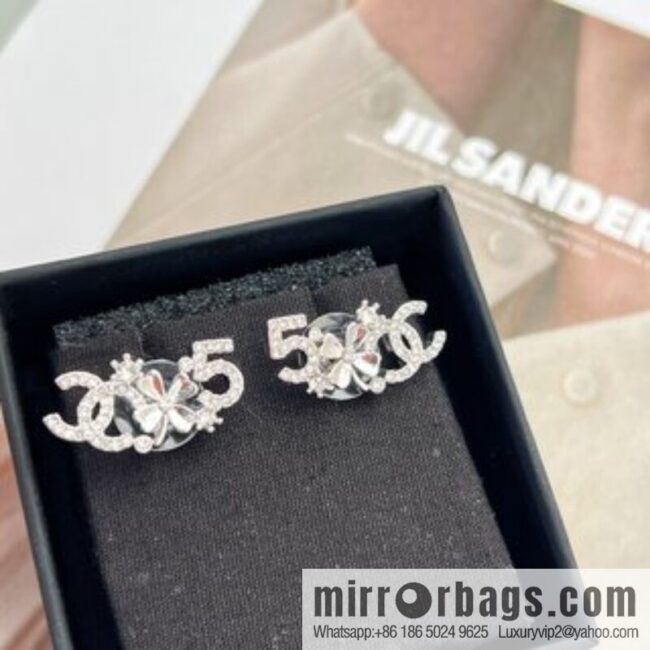 i1665150777_3374_2-800x800nlbrnk2ntkp3726_20250715232729.jpg New ☑️ Chanel double c four-leaf clover 5-character stud earrings