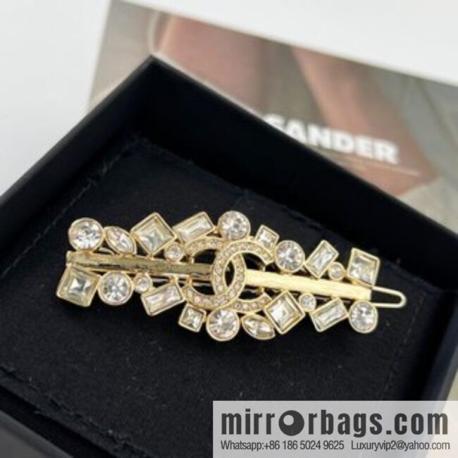 New ☑️ Chanel Double C Full Diamond Hairpin