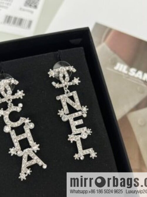 i1665153774_1081_2-800x800hzshrxars2y1076_20250715230246.jpg New ☑️ Chanel double c full diamond letter earrings