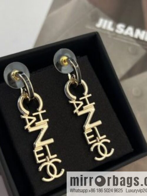 i1665227121_6292_2-800x800rz4z1f2n0cb999_20250715230203.jpg New ☑️ Chanel gold double c letter stud earrings