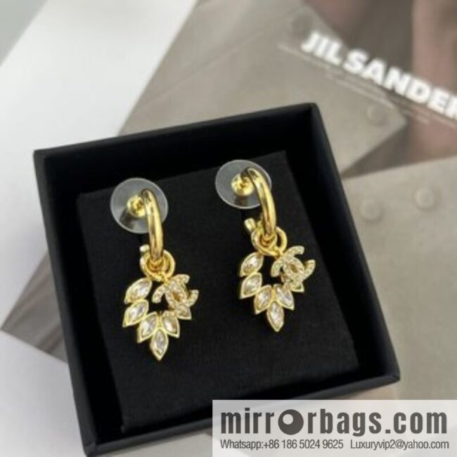 New ☑️ Chanel gold double c wheat stud earrings