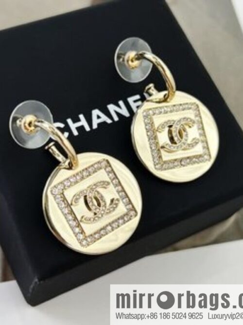 i1665307774_8490_2-800x800mct2tzjghju900_20250715230107.jpg New ☑️ Chanel c2 gold double c round stud earrings