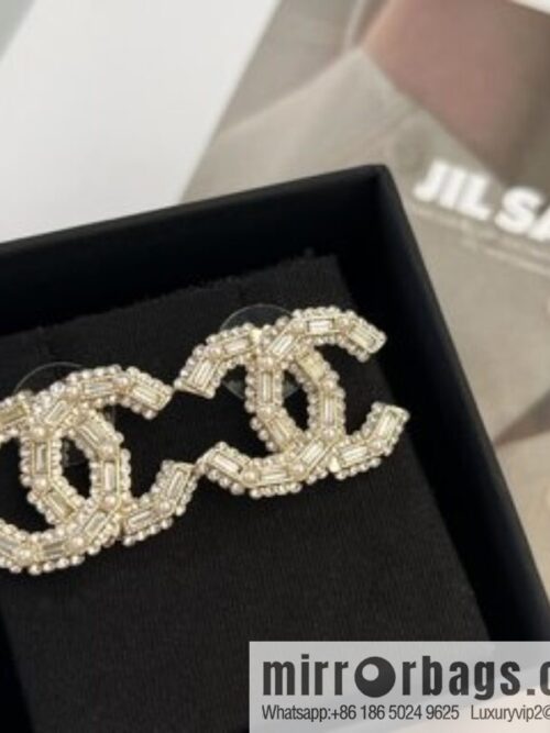 i1665308913_4329_5-800x800uorrwdlmyuz867_20250715230048.jpg New ☑️ Chanel c1 double c full diamond stud earrings