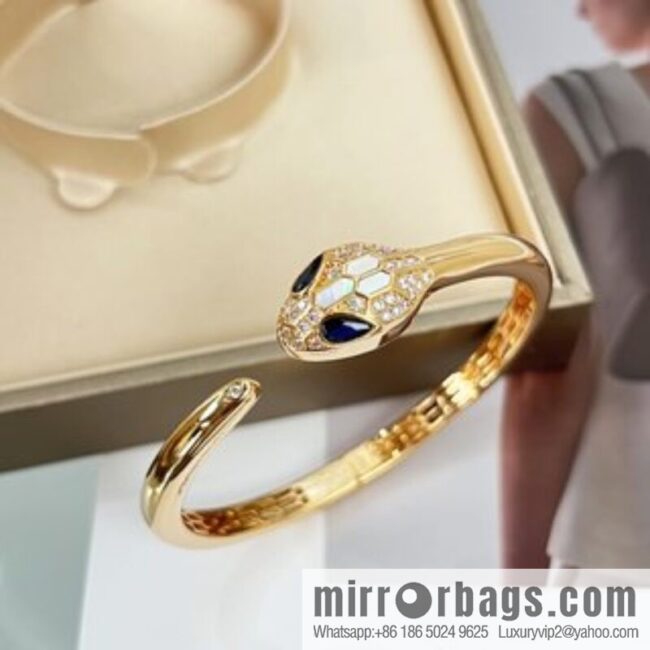 Bulgari BVLGARI Latest Collection Serpenti Malachite, White Fritillary, Snake, Snake Bracelet