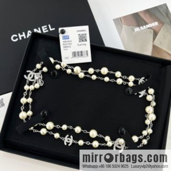 New ☑️ Chanel double c pearl necklace sweater chain