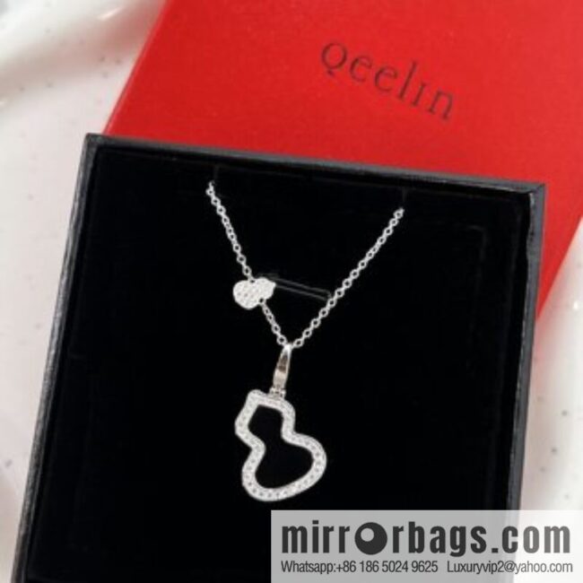 Qeelin, full diamond gourd necklace