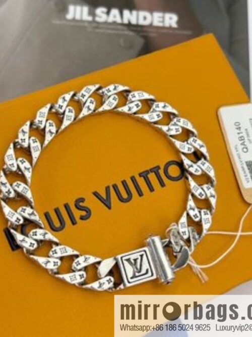 i1665991951_1514_3-800x800l0q2jcug2k3234_20250715222635.jpg Louis Vuitton Louis Vuitton lv bracelet