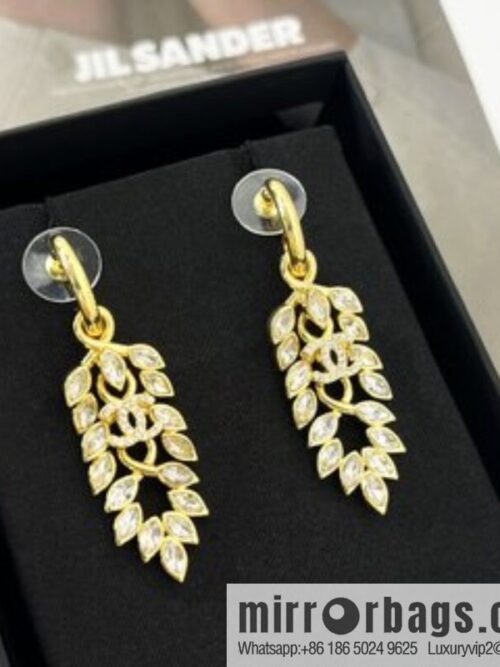 i1666173384_6505_4-800x800rjdicpy1x4d190_20250715222611.jpg New ☑️ Chanel double c wheat ear gold leaf stud earrings