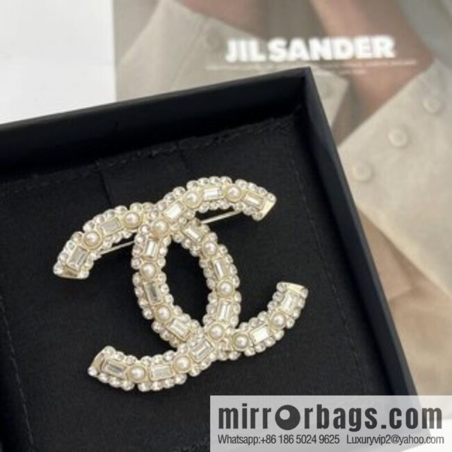 New ☑️ Chanel double c full diamond brooch