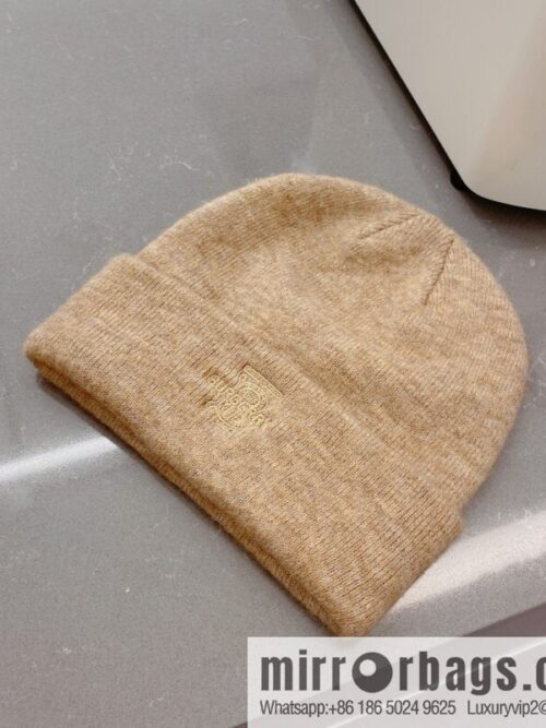 Burberry 2022 autumn and winter new wool knitted hat