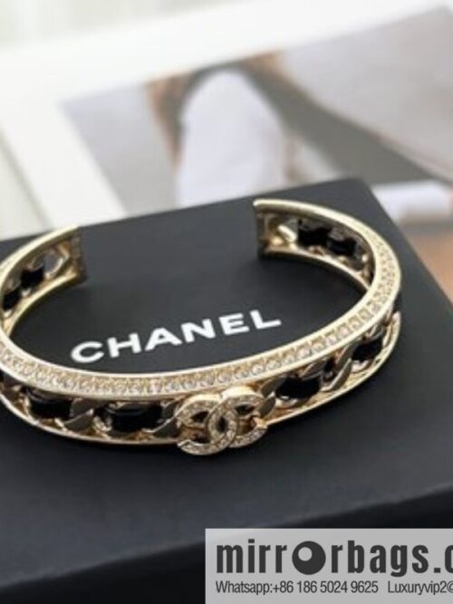 i1666359675_4465_2-800x800dhckz3tgsho209161_20250709084008.jpg New ☑️ Chanel double c black leather rope open bracelet