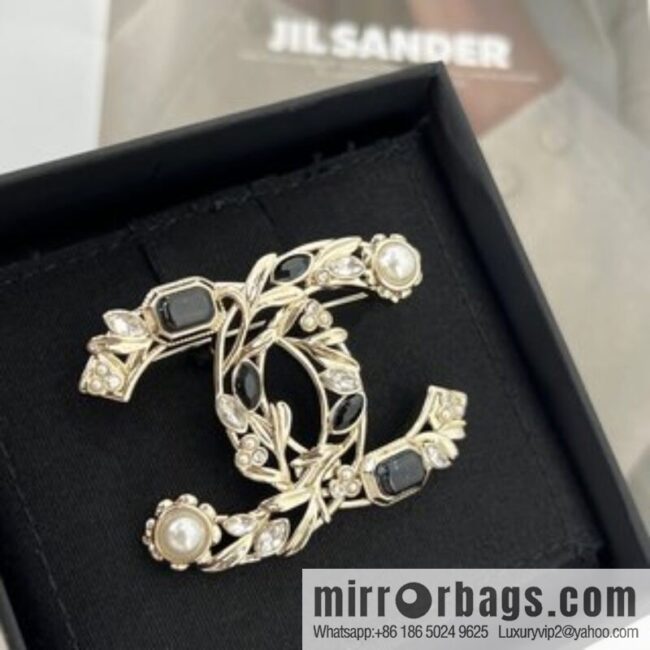 New ☑️ Chanel double c wheat ear pearl brooch