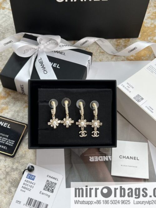 i1666879491_7587_2-800x8002ysi3hhabco206180_20250709072127.jpg New ☑️ Chanel c3 double c cross stud earrings
