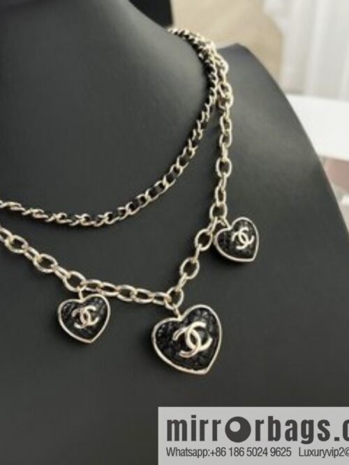 i1666881171_4903_0-800x800a44vi1ofsfh206136_20250709072031.jpg New ☑️ Chanel double c double layer peach heart love necklace