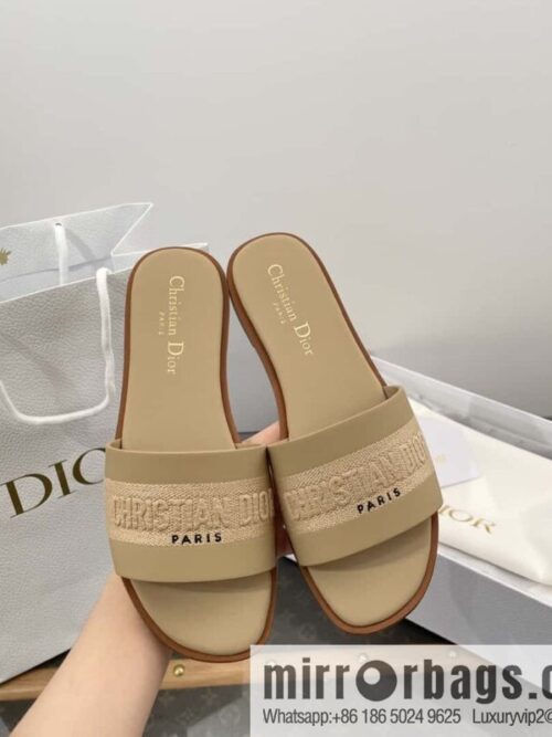 i1713808634_2815_7-800x800hcb1ebxpmkk99089_20250702034034.jpg DIOR spring and summer new leather embroidered flat-bottomed slippers series