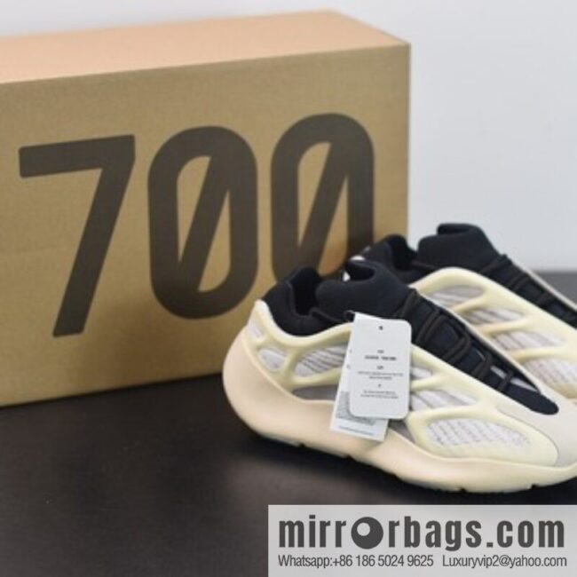 D05X6 pure original version Adidas Adidas Yeezy 700 V3 \"Azael\" low-top Vintage casual sports wear jogging shoes \"skeleton luminous\" item number: FW4980